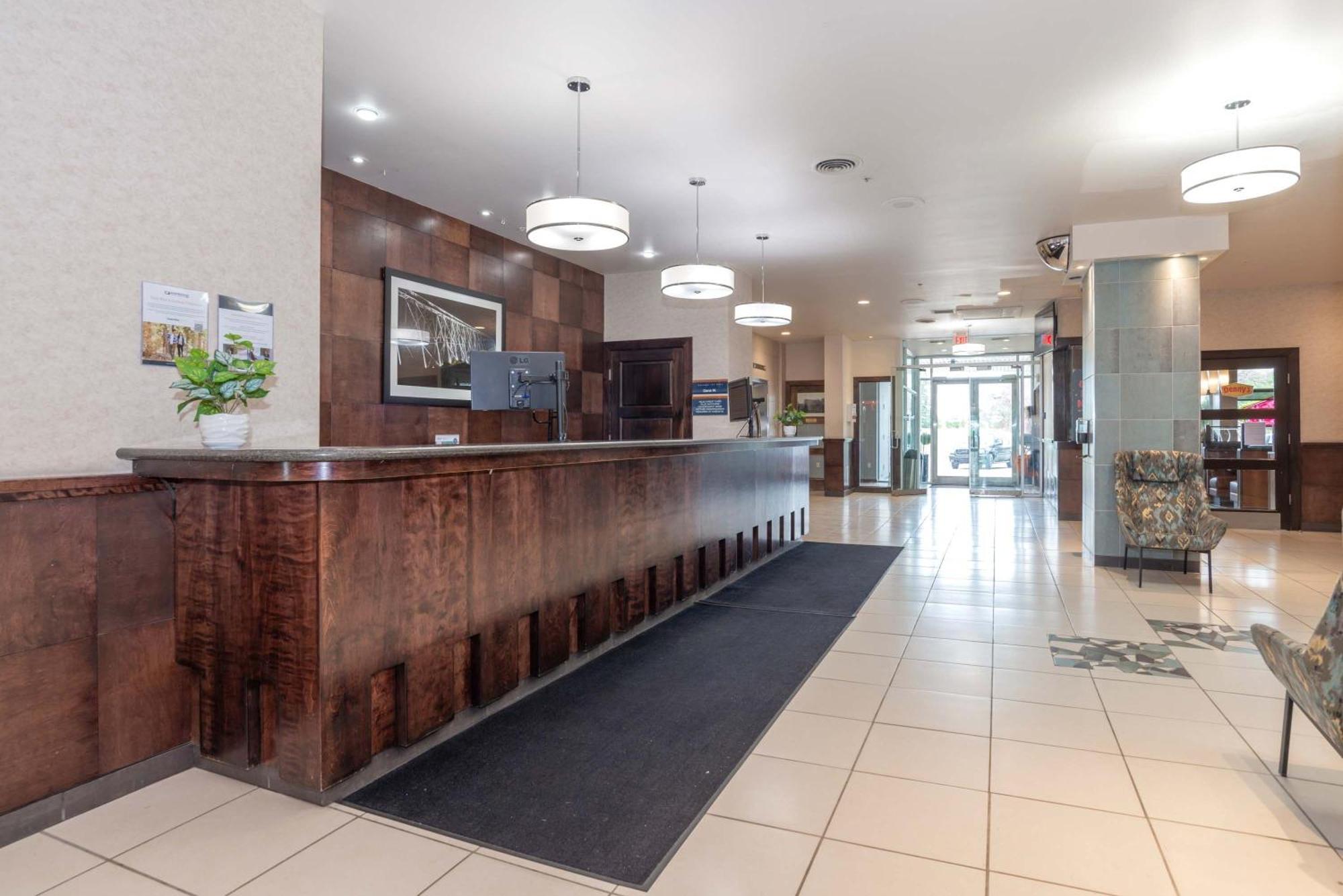 Sandman Hotel Lethbridge Εξωτερικό φωτογραφία